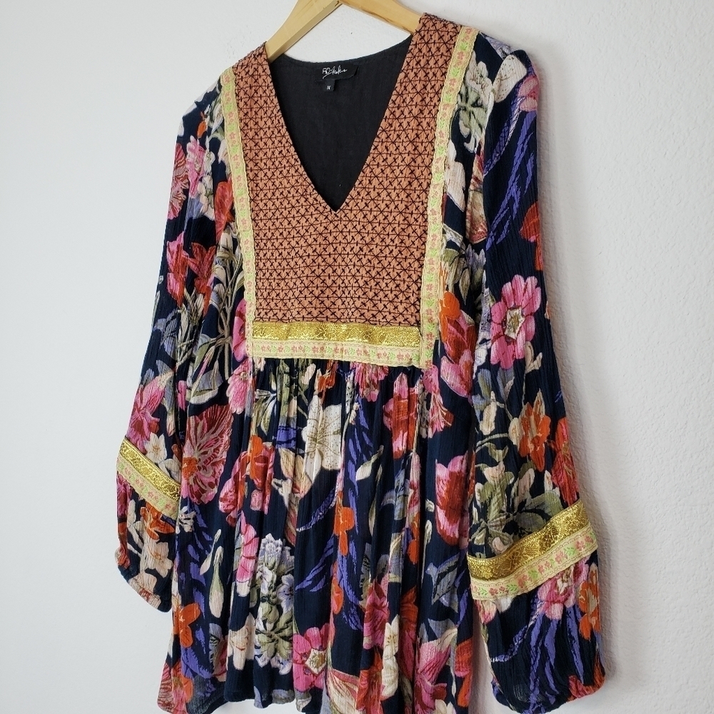 RD + koko Anthropologie embroidered floral tunic top - Picture 6 of 8